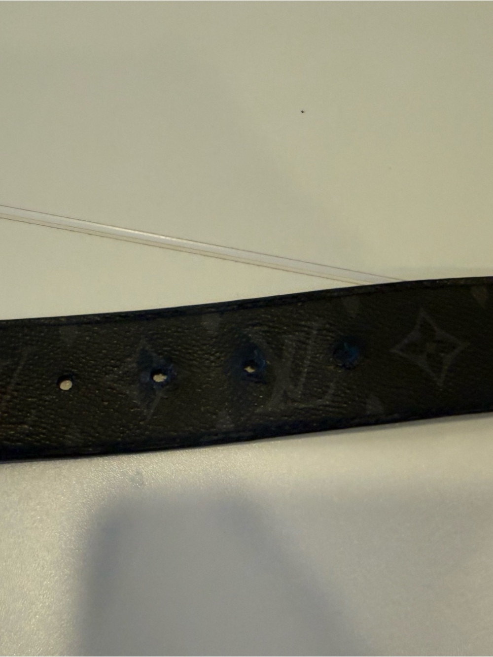 Louis Vuitton Black Leather Belt with Silver Toned LV Buckle - Picture 2 of 16